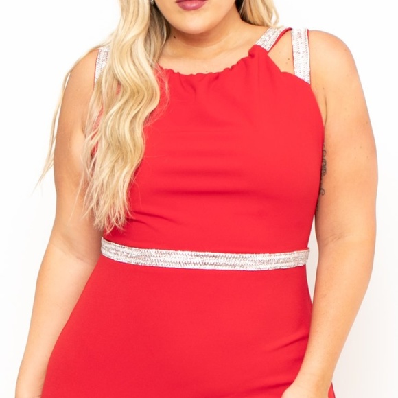 PLUS SIZE AUDREY RHINESTONE GOWN - Picture 3 of 5